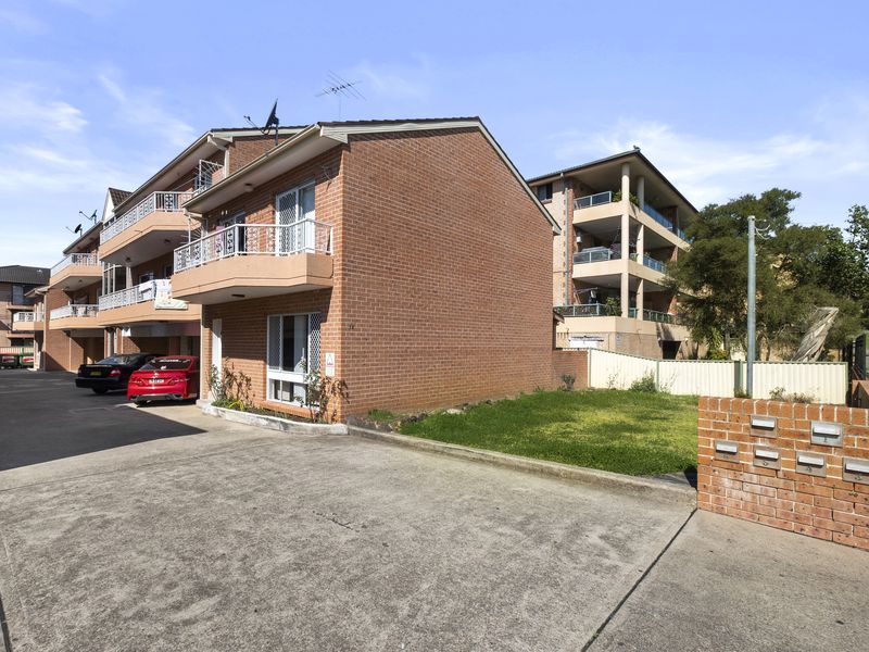 2 / 12 Hargrave Road, Auburn