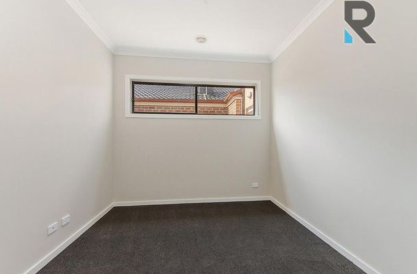 20 Honey Flower Way, Greenvale