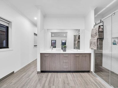 90 Anniversary Avenue, Wyndham Vale