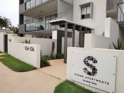 2 / 104-106 Central Lane, Gladstone Central