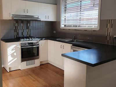 28 Shirley Street, Altona Meadows