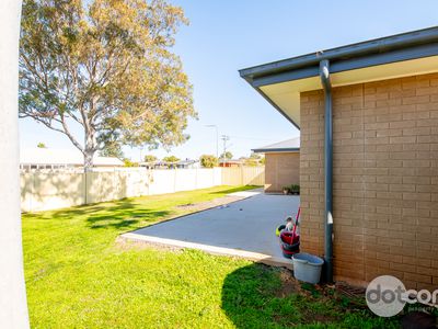 8 Alkira Street, Dubbo