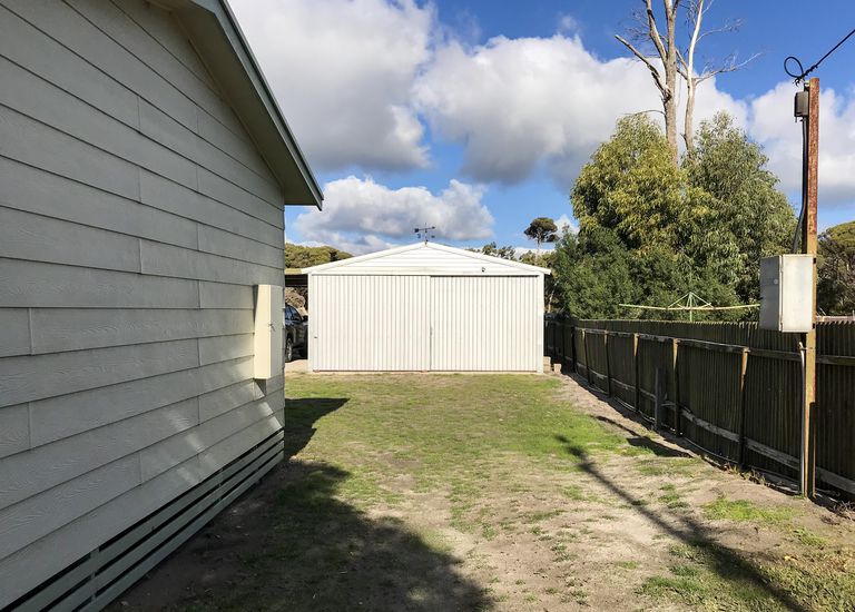 6 Scarlet Runner Road, The Pines