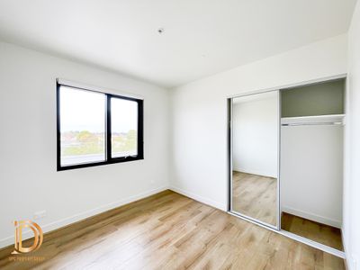 303 / 373 Burwood Highway, Burwood