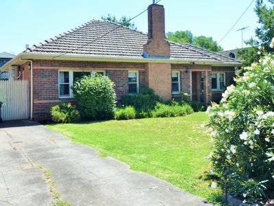 10 Hayes Parade, Pascoe Vale