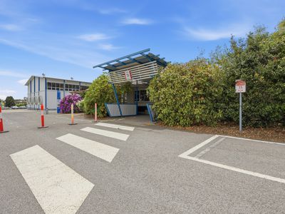 T8 / 75 Newnham Drive, Newnham