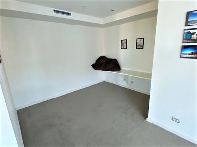 1202 / 1 Como Crescent, Southport