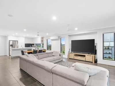 30 Palmetto Crescent, Rural View