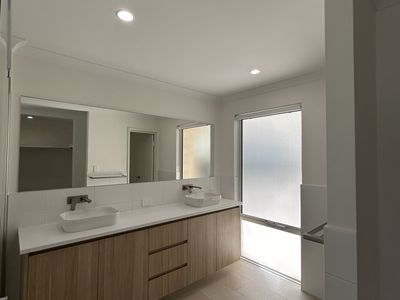 2A Kylie Street, Wembley Downs