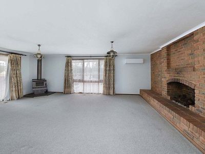 15 Raes Road, Sunbury