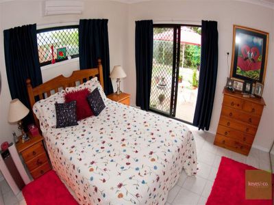 32 Boston Crescent, Douglas