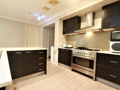 15 Renver Road, Clayton