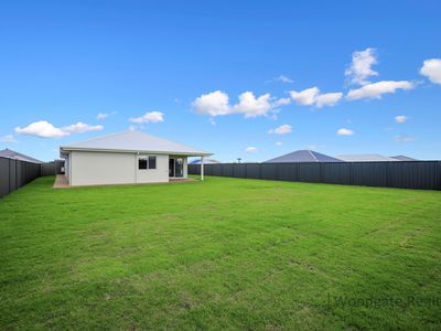 11 Oystercatcher Street, Woodgate