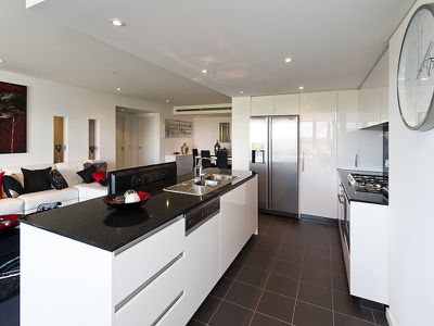 203 / 96 Bow River Crescent, Burswood
