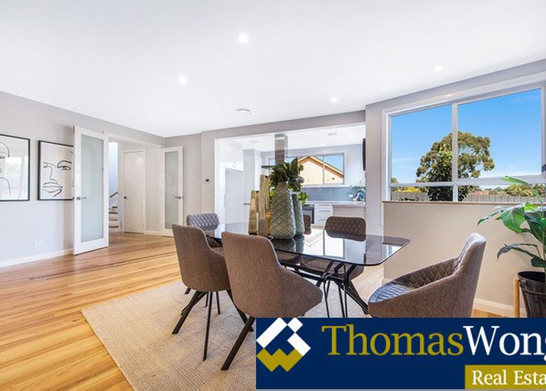 1 / 2  Doorawarrah Court, Mount Waverley