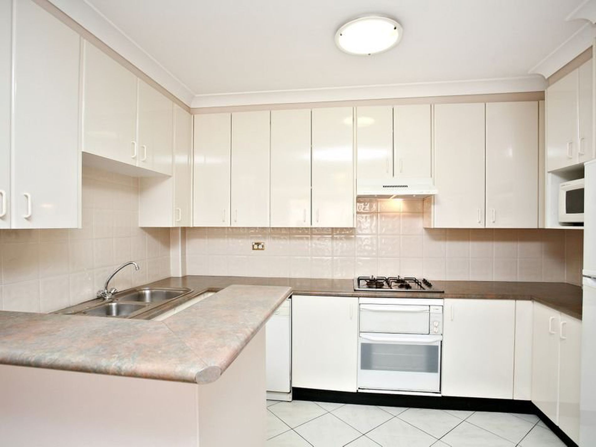 160 / 83-93 Dalmeny Avenue, Rosebery