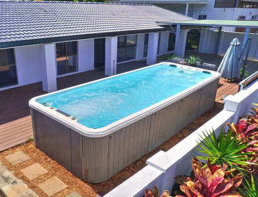 Your own tropical resort image 15
