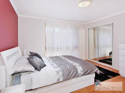 77 Cowley Cres, Prospect