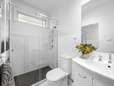 1 / 724 Hawthorn Road, Brighton East