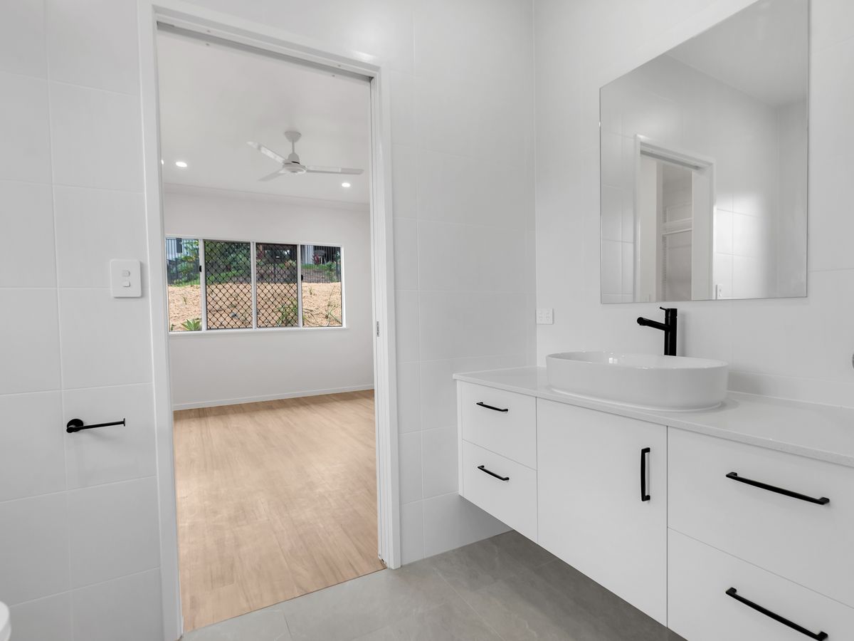 72 Rankine Avenue, Yungaburra