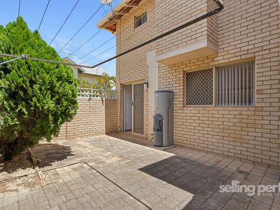 1 / 6 Mary Street, Como