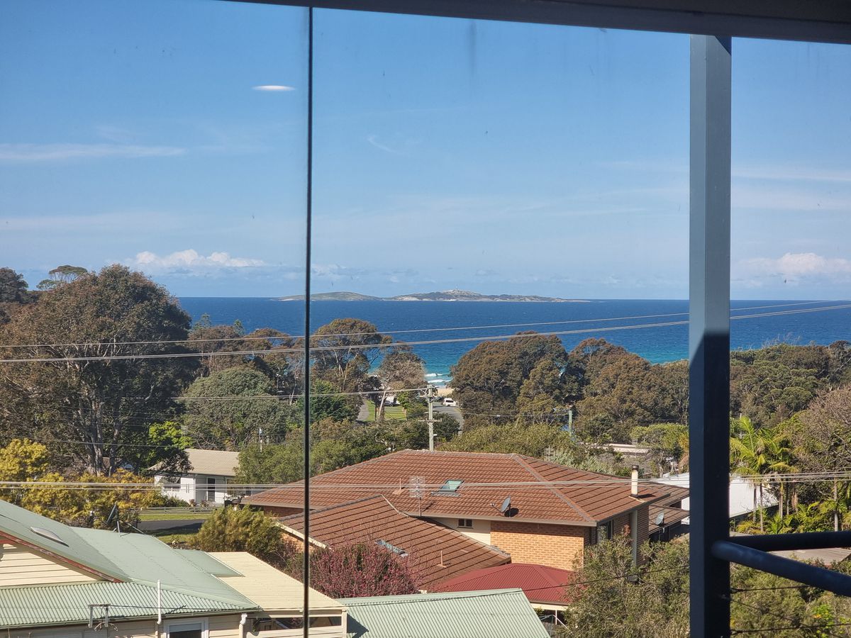 Unit 1  / 10-12 Marine Drive, Narooma