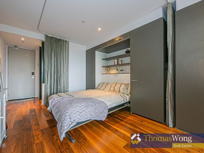 815 / 30 - 34 Bray Street, South Yarra