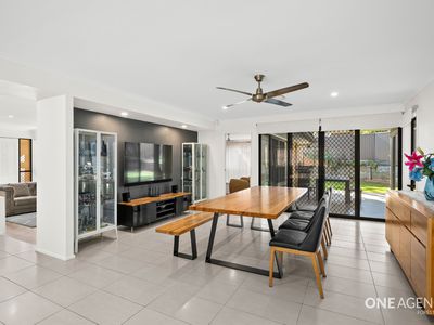 2 Lockyer Court, Forest Lake