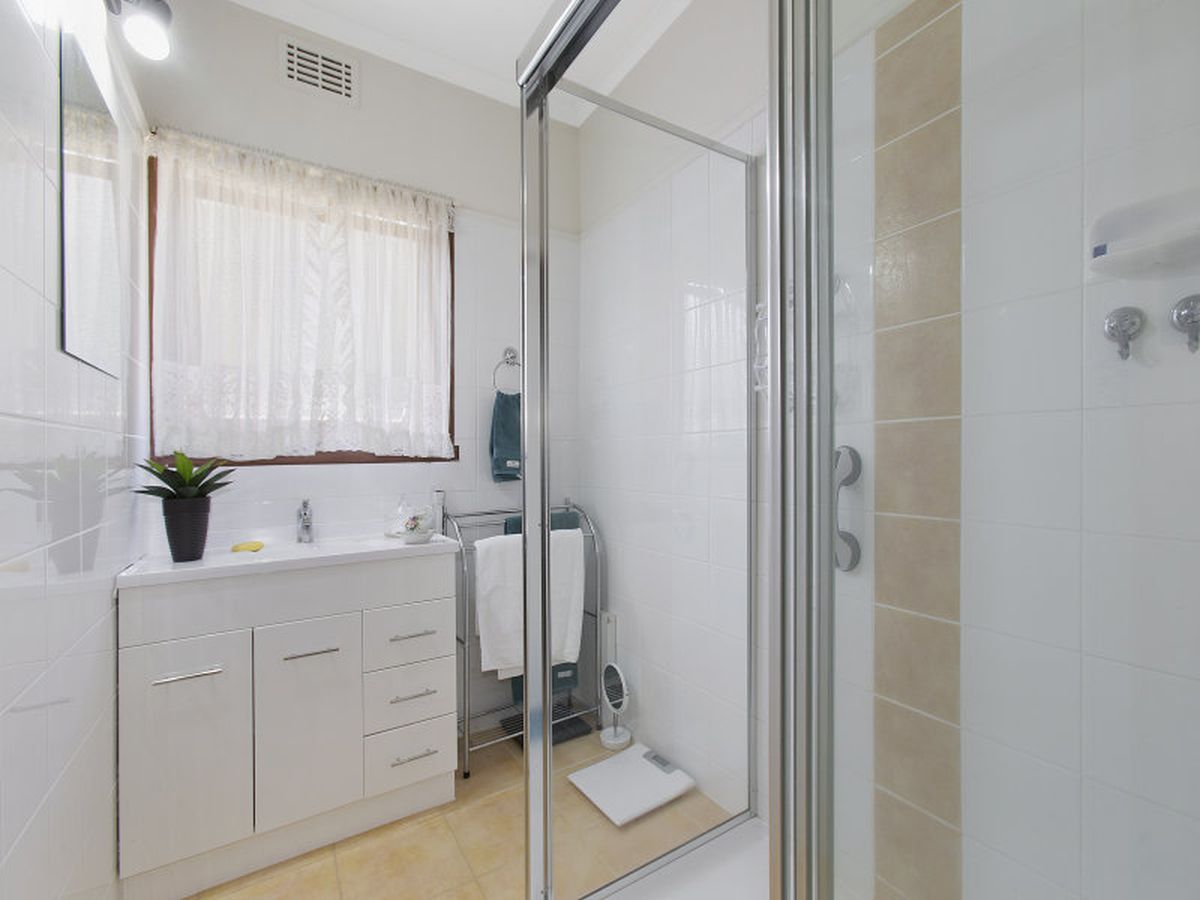 11 Koonalda Grove, Dandenong North