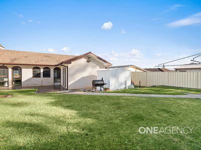 15 Yuroka Crescent, St Georges Basin