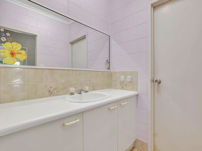 2 Bounty Close, Bentley Park