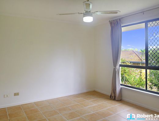 Noosa Heads Single Level Family Home with Resort Style Pool image 6