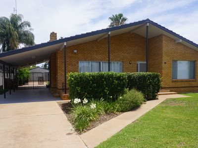 20 Creswell Street, West Wyalong