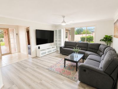 19 Monarch Drive, Hamlyn Terrace
