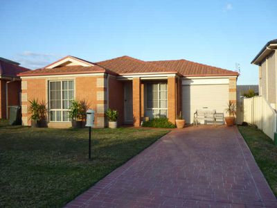 9 Selwyn Grove, Horsley