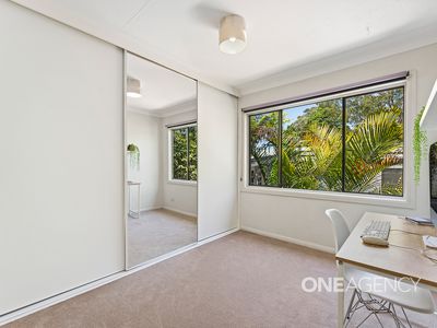 30 Prince Edward Drive, Dapto