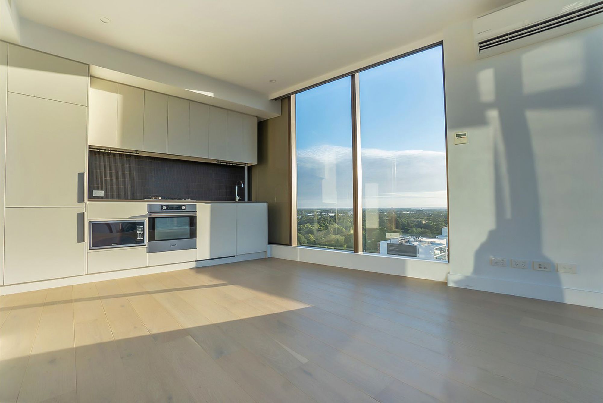 1207 / 421 King William Street, Adelaide