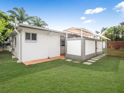 4 / 13 McKinley Street, North Ward