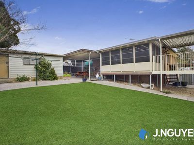 9 Dorset Close, Wakeley