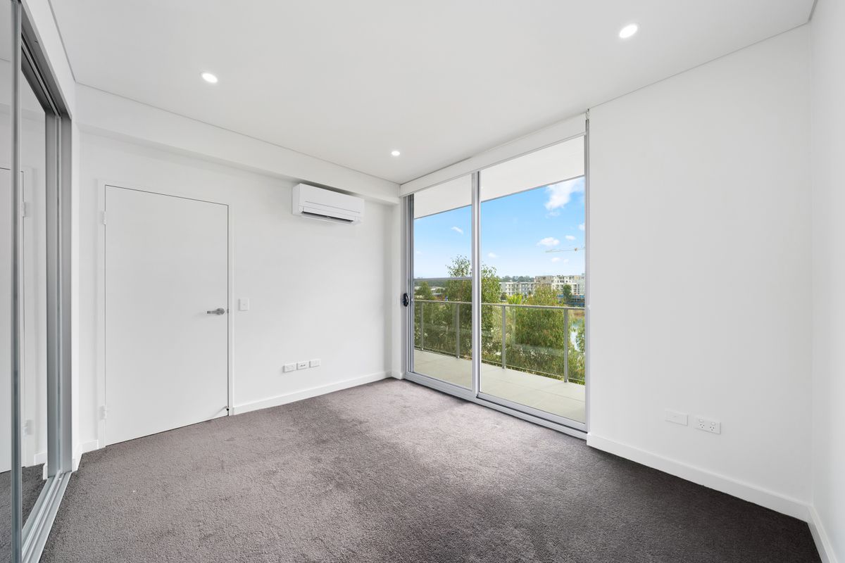 a308 / 98 Lakeside Parade, Jordan Springs