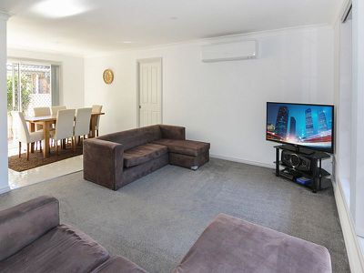 2 / 10 Victoria Place, Forster