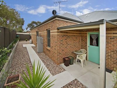 4 Emily Way, Golden Square
