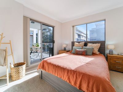 24 / 2 Porter Street, Ryde