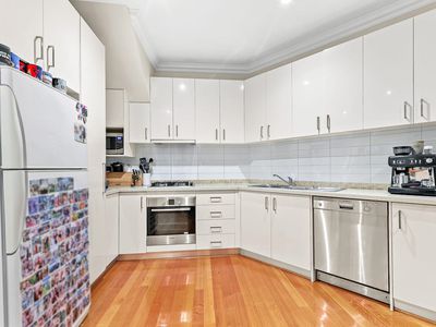 3 / 2 Kuebler Street, Glen Waverley
