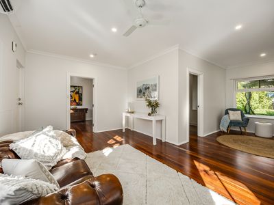 129 Piccadilly Road, Crafers