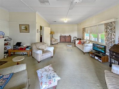 12 Bandon Street, Forbes