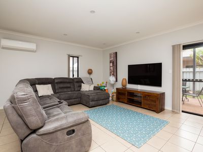 10 Minderoo Avenue, South Hedland