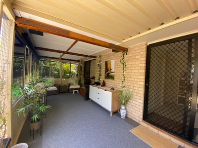 4 JONWEST CLOSE, Torquay