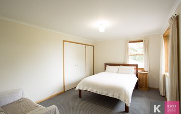 6 Lenne Road, Beaconsfield Upper