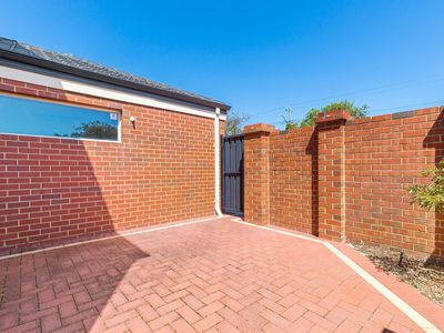 1 / 340 Mill Point Road, South Perth